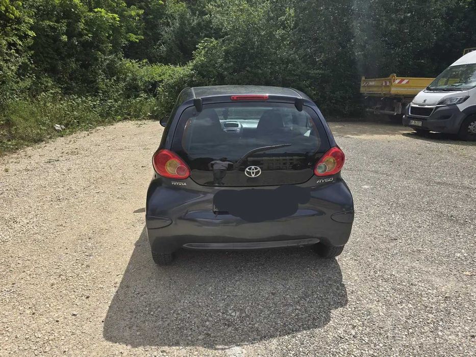 На Части Toyota Aygo 1.0 бензин 68к.с. 2006г.