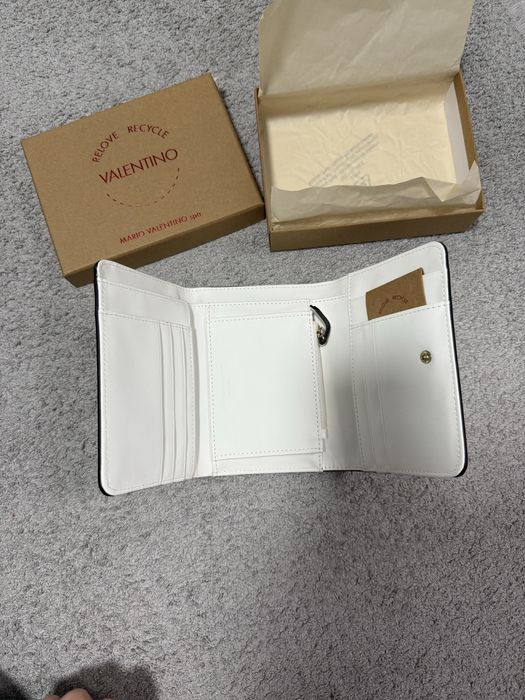 Portofel Valentino alb, Nou