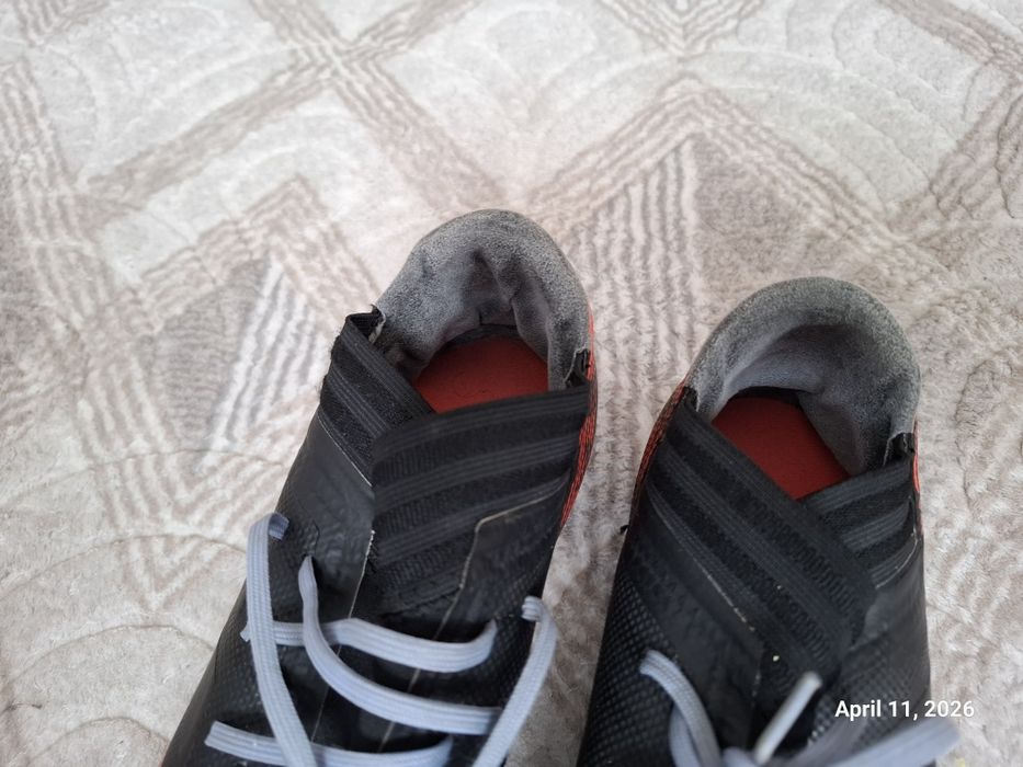 Ghete fotbal adidas nemesis 42.2/3