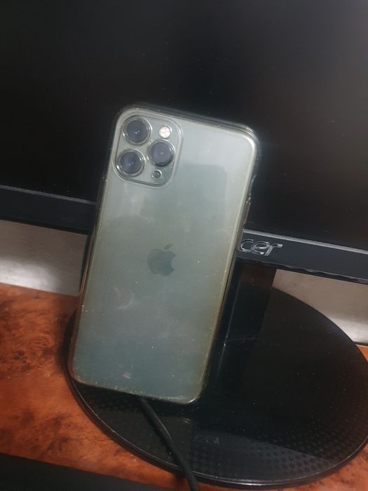 Айфон 11 про в хорошем состоянии
