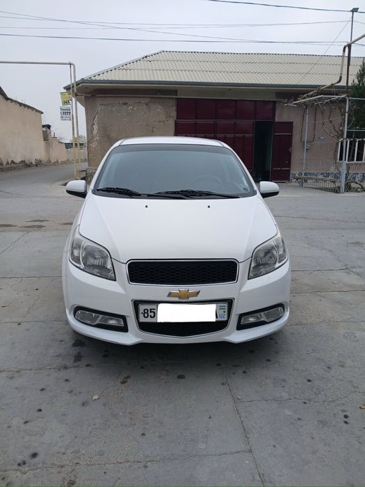 Nexia 3.   Sotiladi.