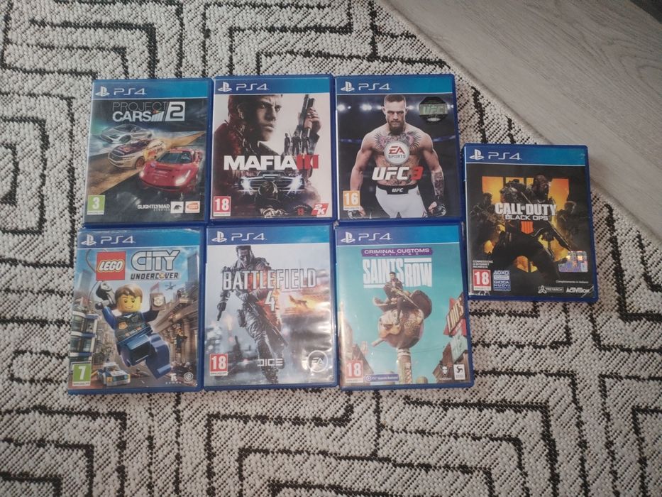 Ps4 1 Terra plus jocuri 0728494104 se vinde urgent