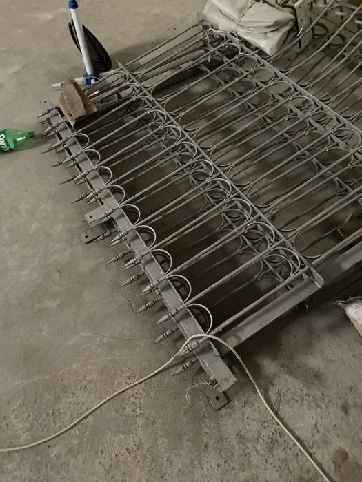 Продаю новые универсальные кованые решетки