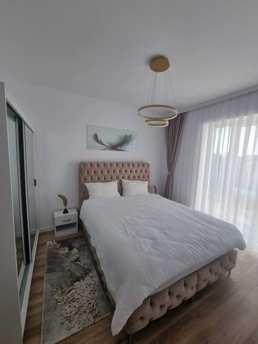 Model unic cu living extra large in Santandrei
