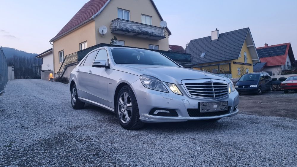 Vând Mercedes-Benz E-Class W212 2.2 CDI
