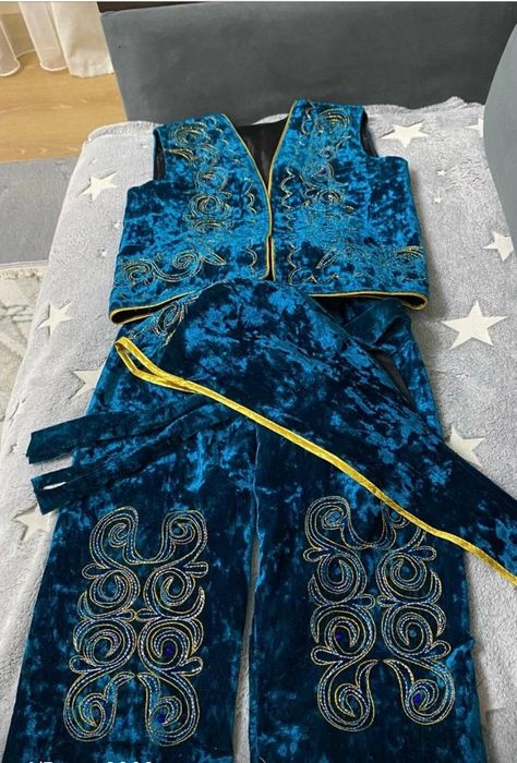 Қазақша ұлттық костюм