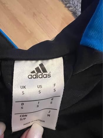 Trening Adidass masura S(recomand pentru un M)