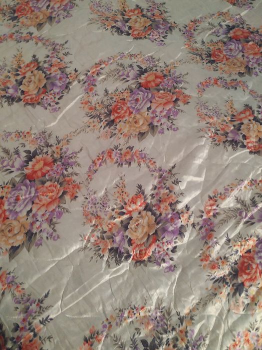 Двулицево шалте за спалня