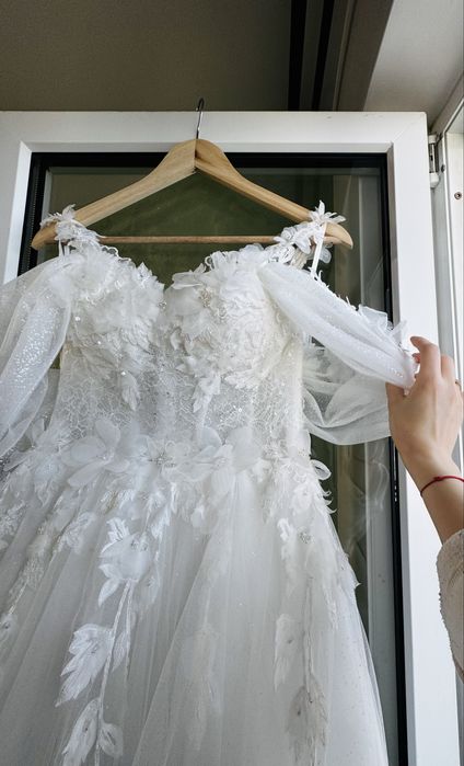 Vand rochie de mireasa