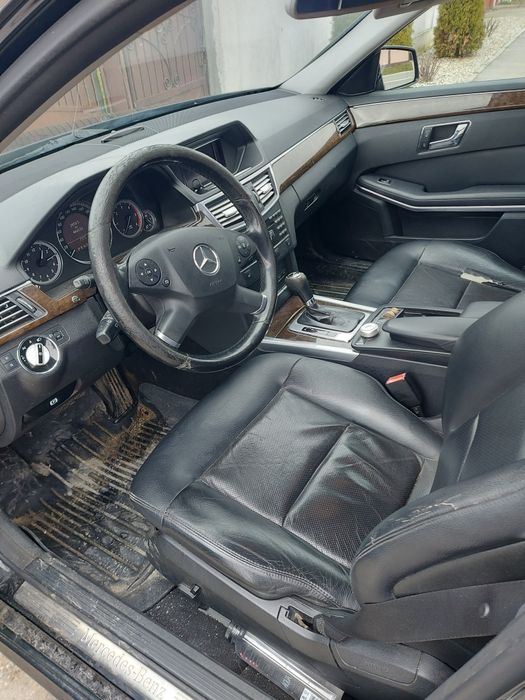 Vând Mercedes w212 an 2010 motor 2,2 preț 6500 euro sau la schimb 7000