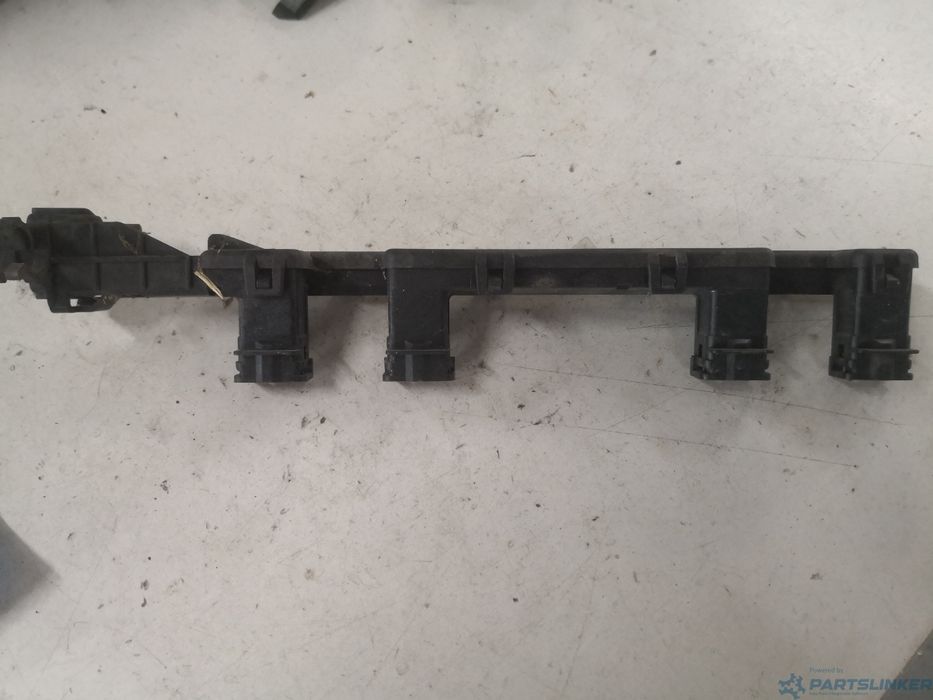 Rampa Injectoare Renault Twingo I (C06_) [ 1993 - 2012 ] 1.2 (D7F 704)