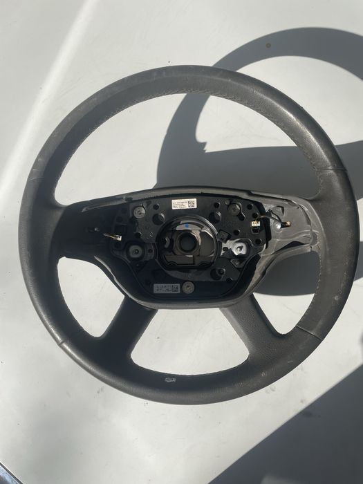 Оргинален волан за Мерцедес  S class W221