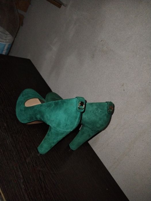 Туфли бархотное.