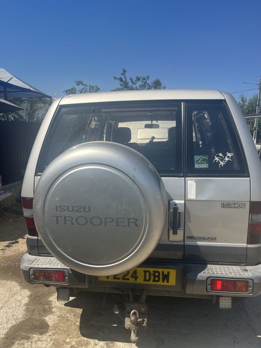 Spate complet de Isuzu Trooper