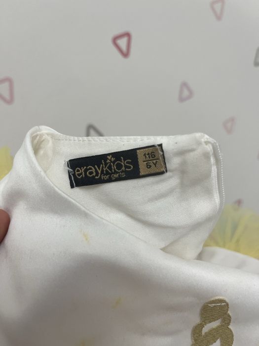 Нарядное Платье для девочки 116 на пять лет