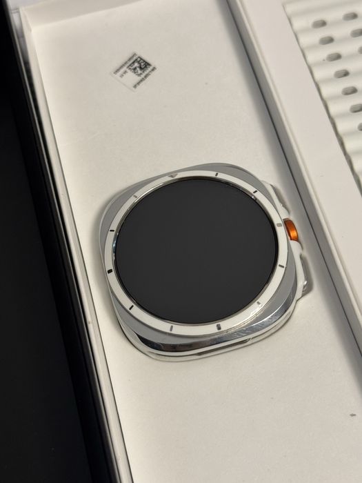 НОВ 47mm Samsung watch 8 Ultra LTE Yettel Гаранция 2027 Titanium White