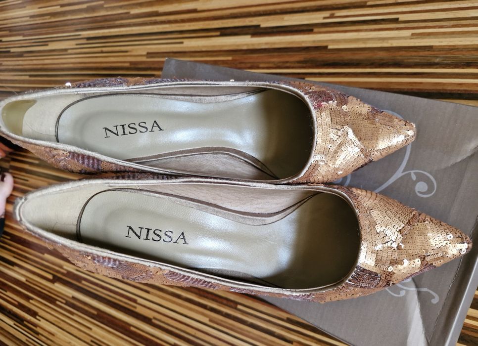 Stiletto Nissa paiete aurii,cupru, 38