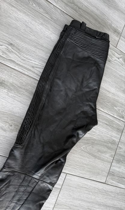 Pantaloni moto piele