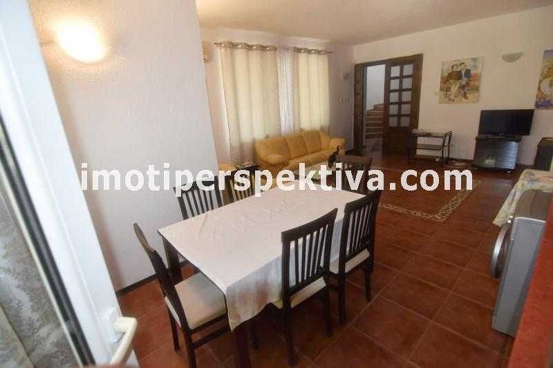 реф.1300 Обзаведена къща в кв. Кършияка!