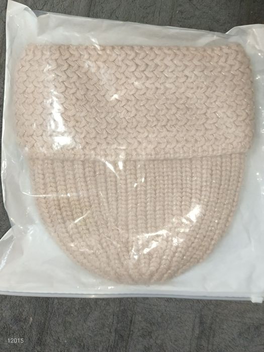 Женская шапка новая