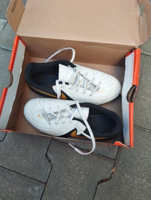 Nike бутонки 35.5 номер