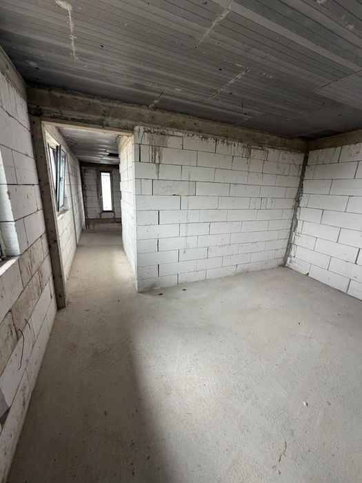 Casa 4 camere in Slatina
