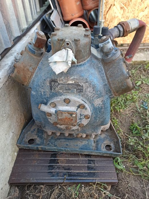 Компрессор для холодильной установки Carrier