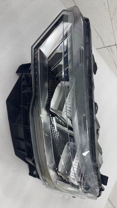 Фара передняя левая Haval H6