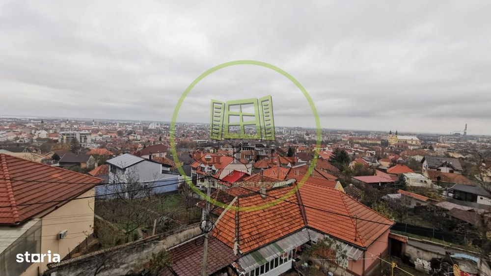 Casa cu doua apartamente tip Duplex cu panorama unica
