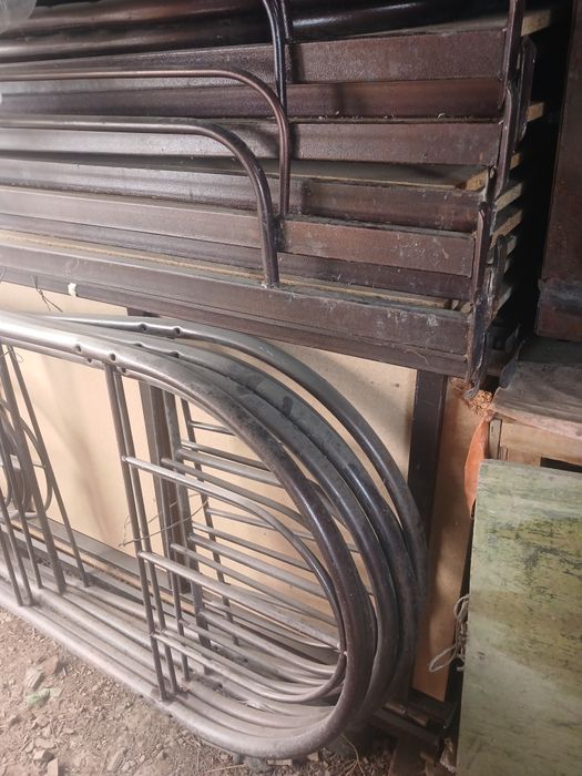 Двухярусная кровать