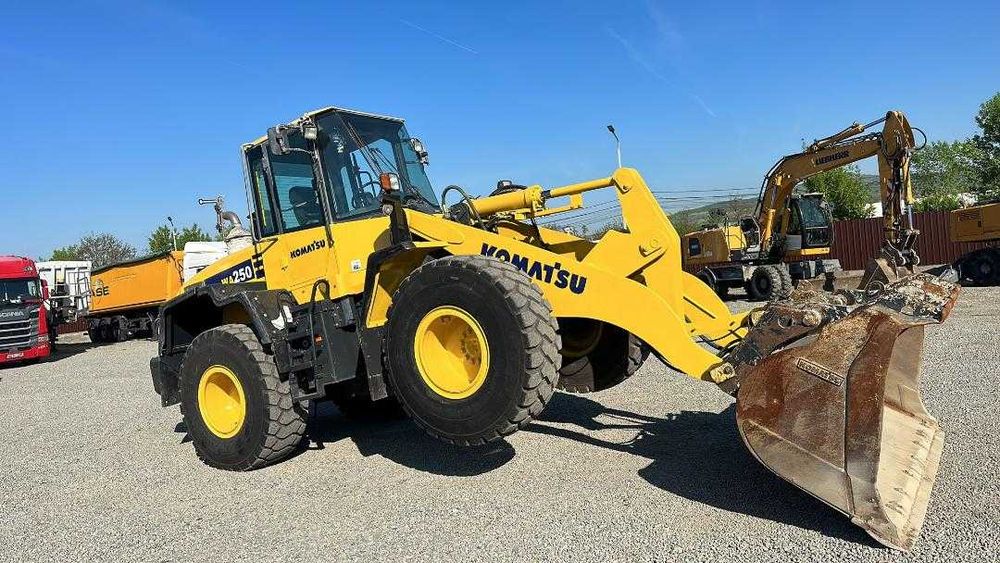 Incarcator frontal Komatsu WA 250-6 higlift