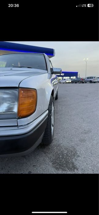 Мерседес бенс 2,6 обьем