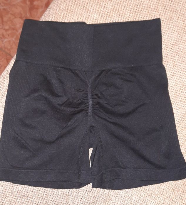 Pantaloni scurti  S/36