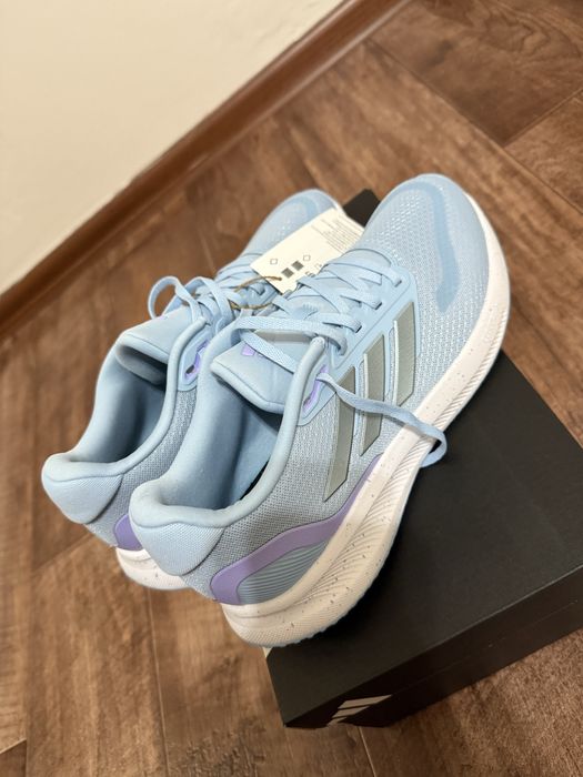 Кроссовки Adidas оригинал
