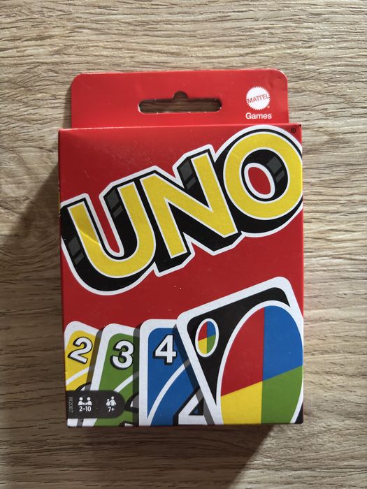 Карти          Uno