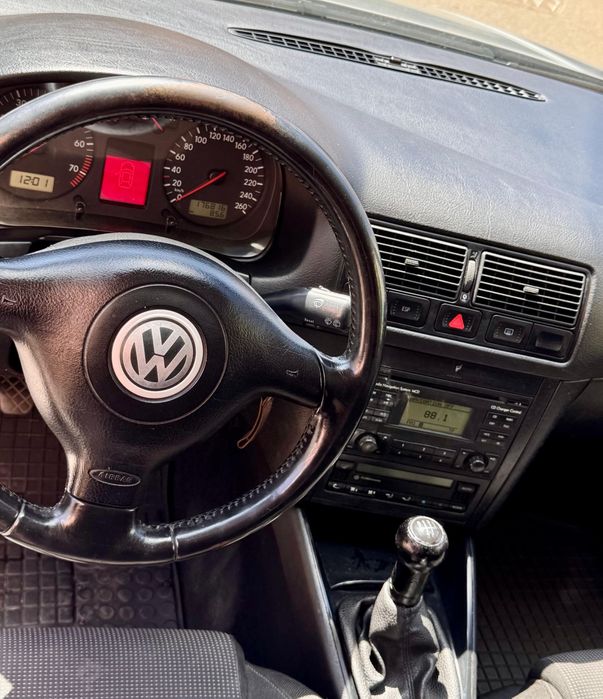 Vw Golf 4   2003,benzina,1598cm³, 105cp,hatchback,