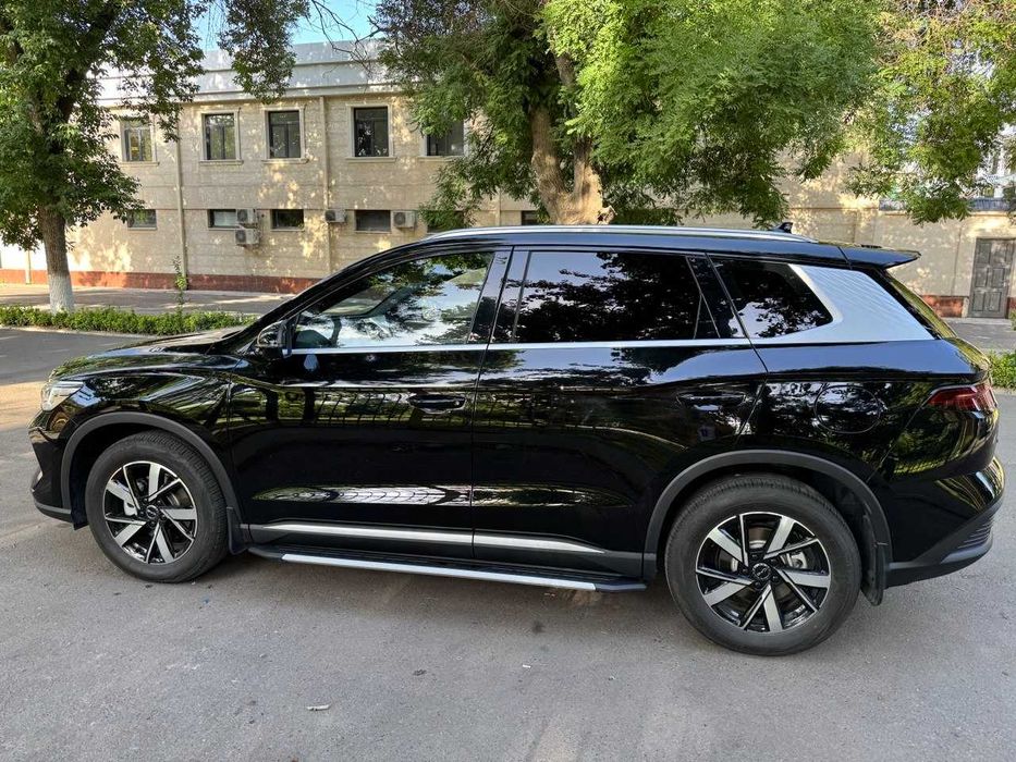 Продаётся  BYD SONG PRO DM-i  71KM Flagship