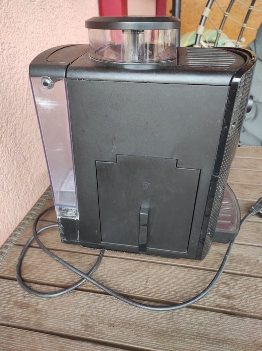 Vând Espressor automat Krups EA810B70,