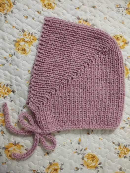 Ръчно плетени дамски шапки