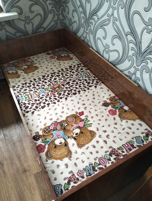 Продам детскую кровать