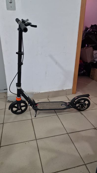 Продам самокат новый