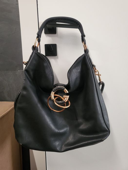 Продается сумка черного цвета