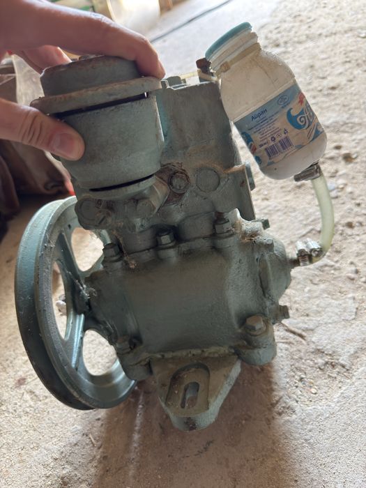 Двуцилиндров компресор