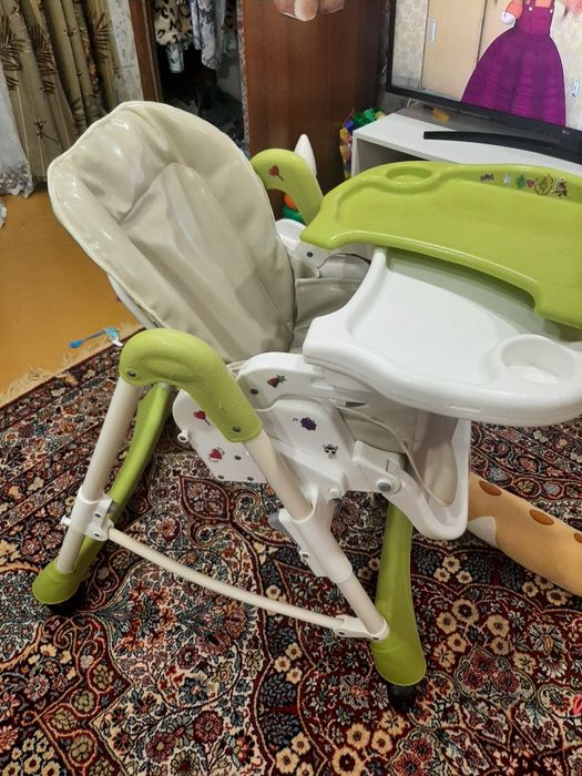 Продам стул для кормления