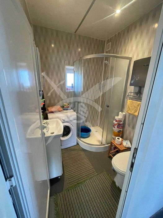 Къща - с. Подвис