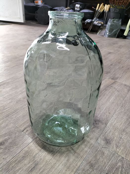 Продам банки 10л