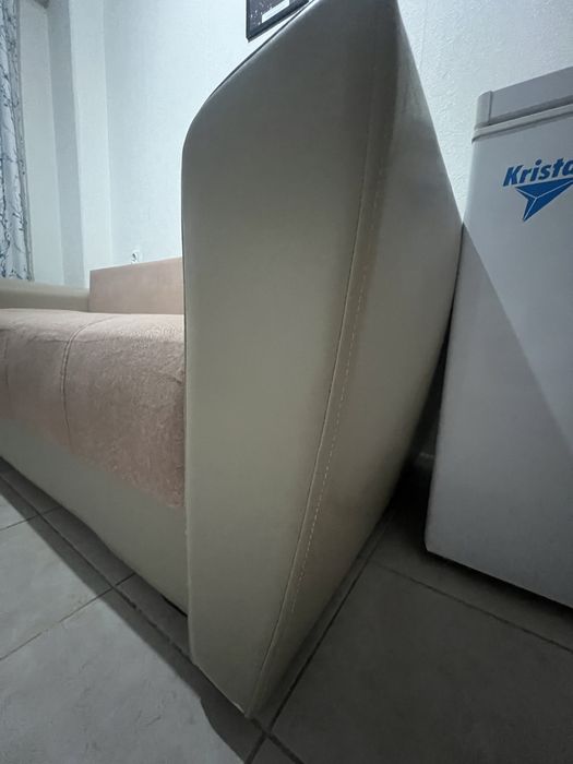 Продам диван в отличном состояний