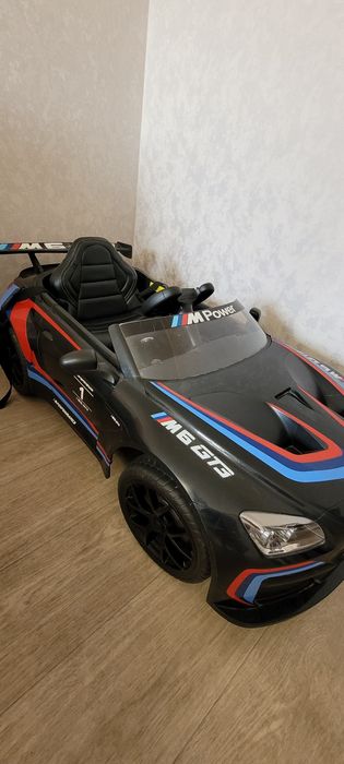 Детская машина на аккумуляторе