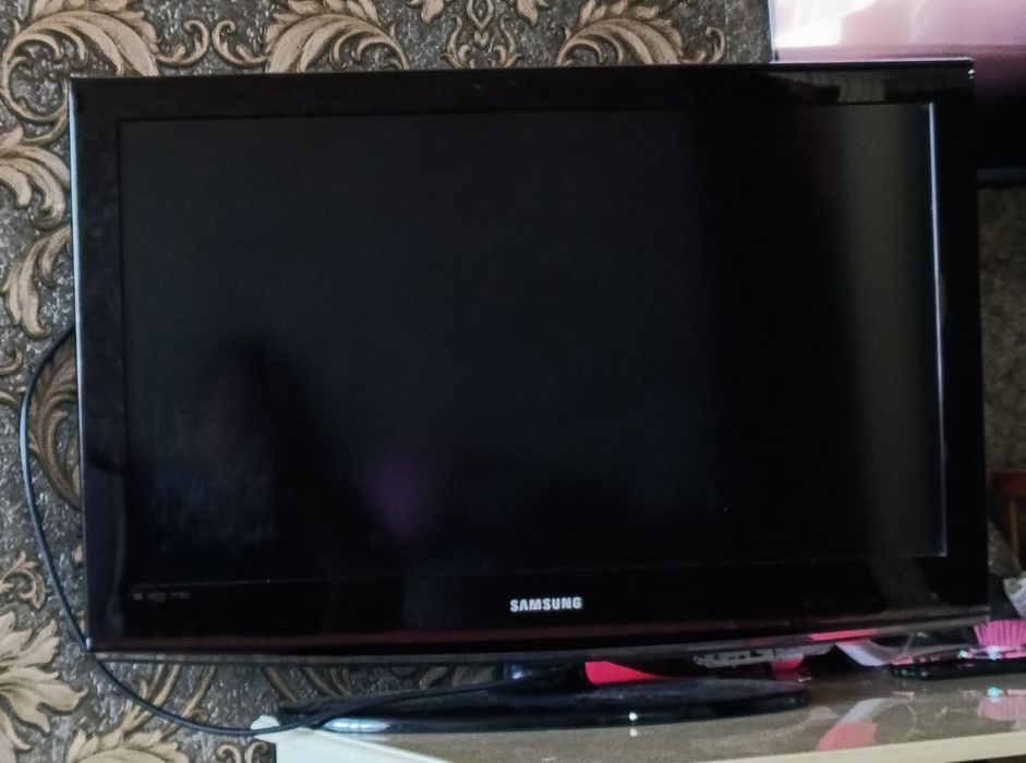 Продам телевизор