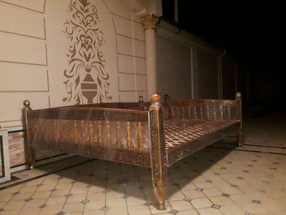 классические Топчани